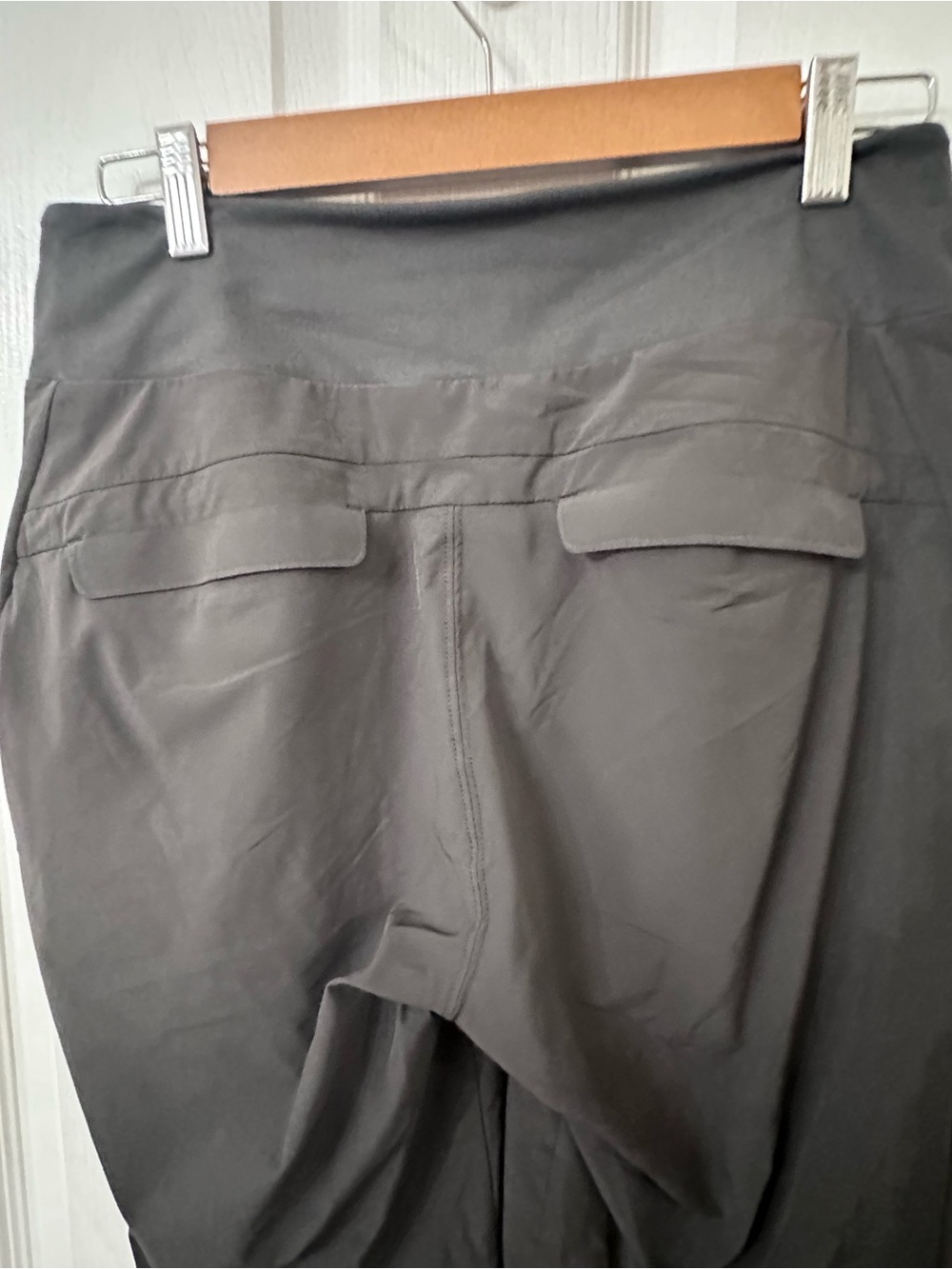 Athleta Trekkie North Joggers Dark Gray Charcoal Size 6 - GUC - Picture 4 of 6
